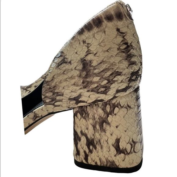 MICHAEL Michael Kors Snakeskin Pattern Pump - Picture 15 of 15